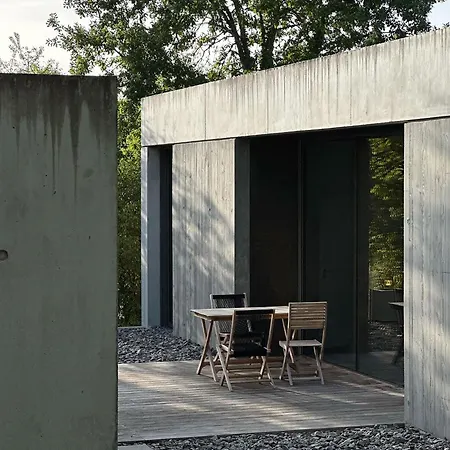 La Maison H By Boutique A Modernist Nyaraló Labastide-Marnhac